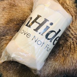 UnHide Faux Fur Blanket Lil Marshmallow / offwhite